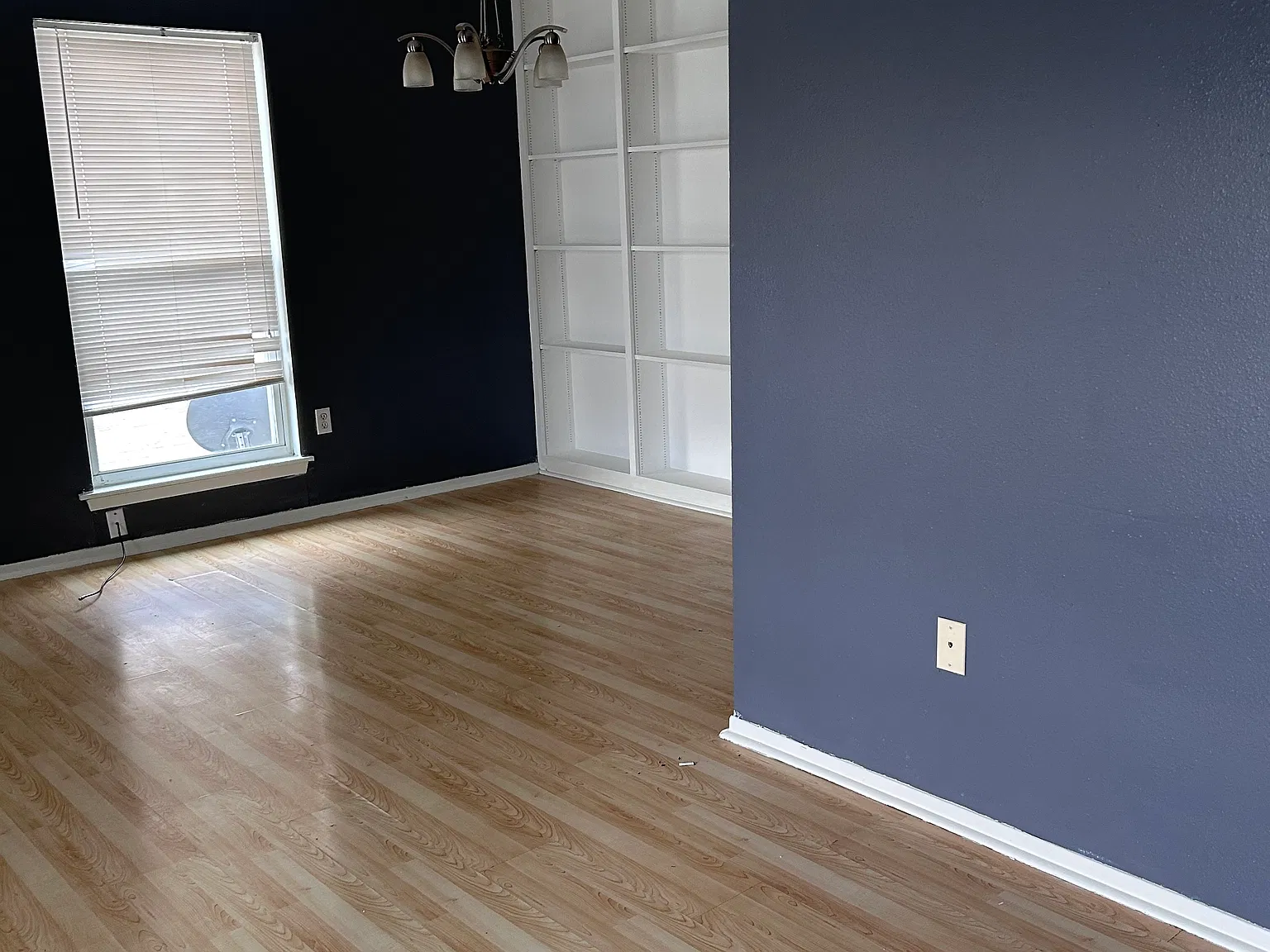 1 bed, 1.0 bath, 1100 sqft, $993 — Photo 2