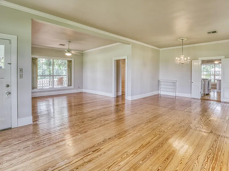 14808 Whitman Rd — Photo 3