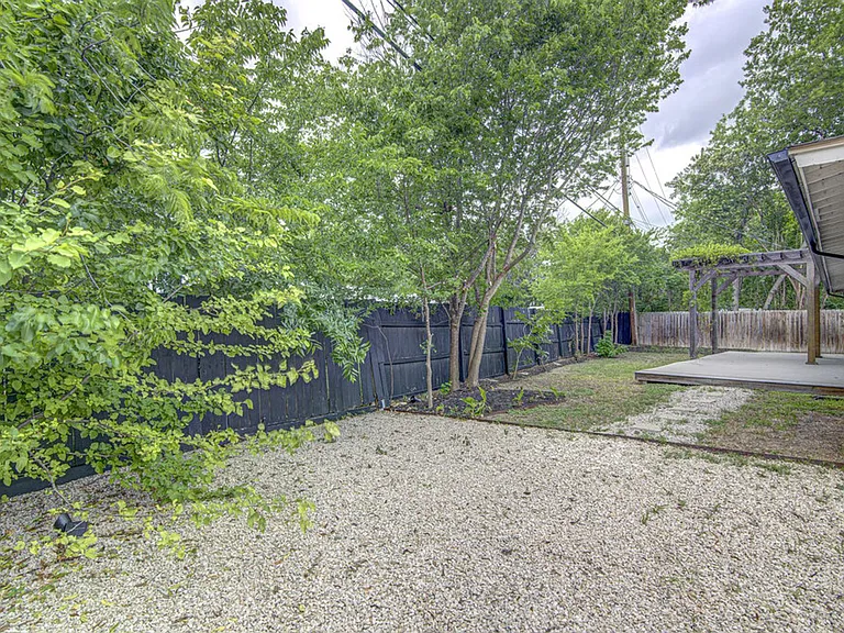1311 Westmoor Dr — Photo 28