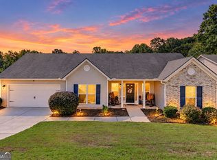 128 Waterford Glen Dr, Lula, GA 30554