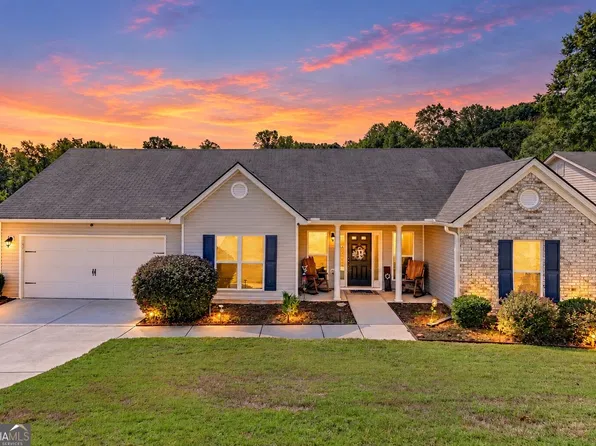 128 Waterford Glen Dr, Lula, GA 30554