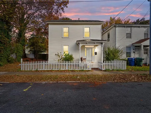 210 Pearl St, Suffolk, VA 23434