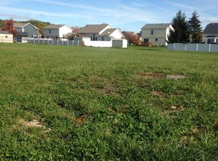 3863 Danbridge Dr, Lansing, MI 48906