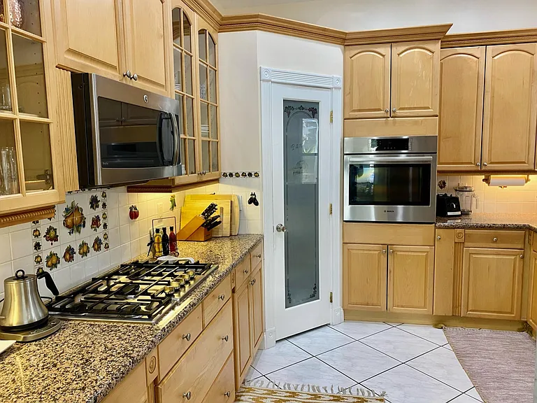 16588 78th Dr N — Photo 9