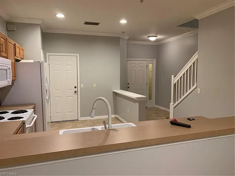 960 Hampton Cir #80 — Photo 51