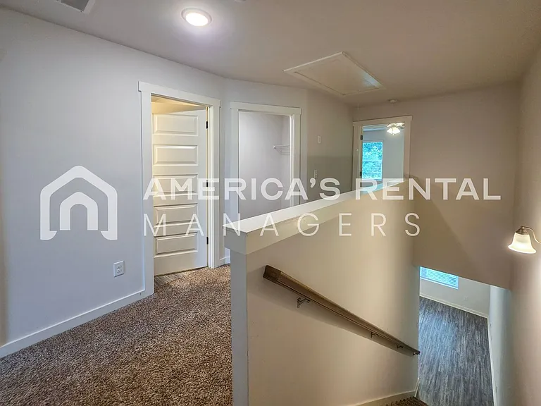 680 The Heights Ln — Photo 29