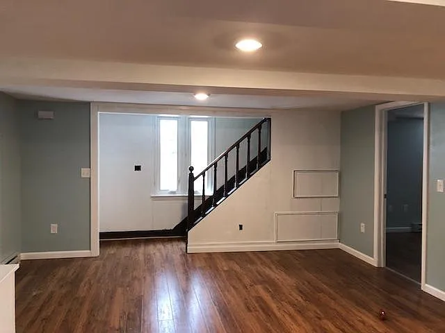 544 Providence St — Photo 6