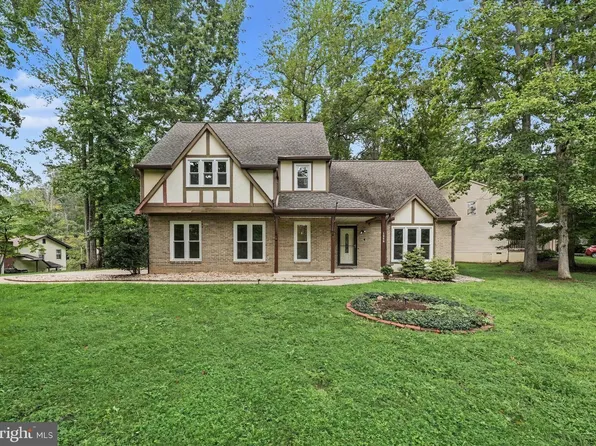 1228 Aquia Dr, Stafford, VA 22554