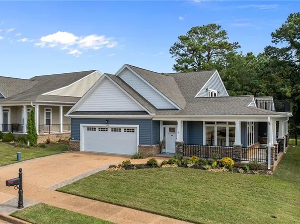 7106 Twin Island Ct, Hayes, VA 23072