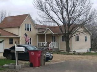 999 E 2nd St, Parker, SD 57053
