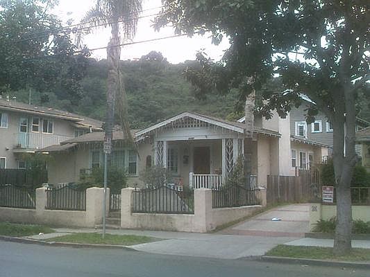 4th image of 1107 San Andres St