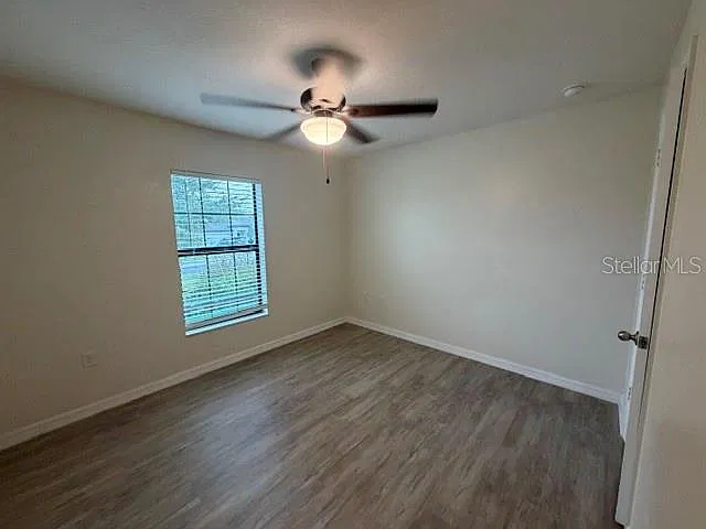 3 bed, 2.0 bath, 1464 sqft, $2,100 — Photo 3