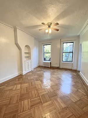 Rented by CMV Realty Inc. | media 15