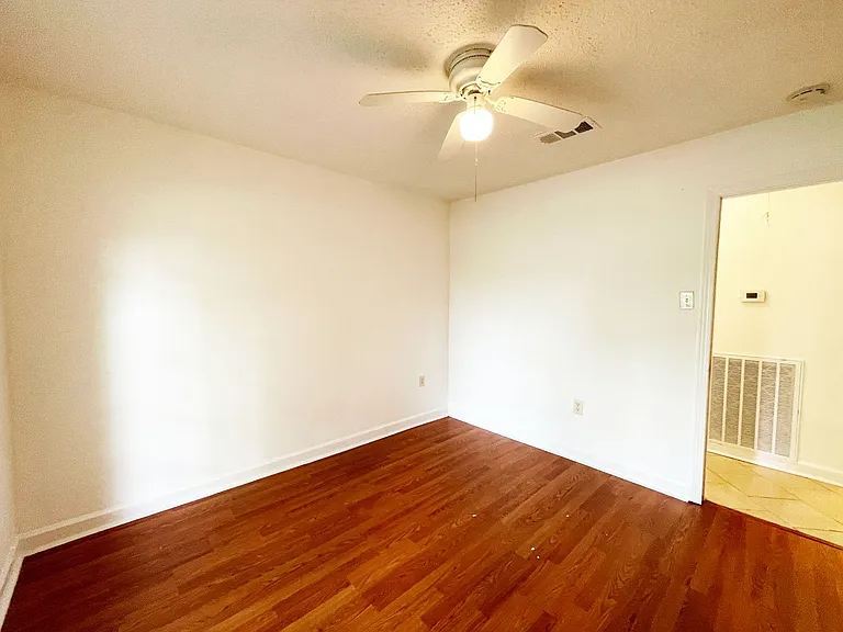 16405 Patton Ave — Photo 17