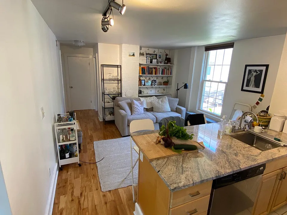 66 Spruce St #3