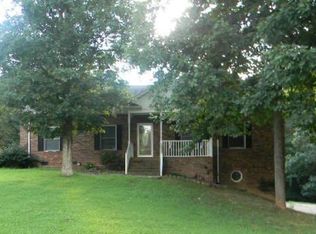 4207 Wimbledon Dr, Dallas, NC 28034