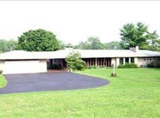 1361 Delong Cir, Lexington, KY 40515