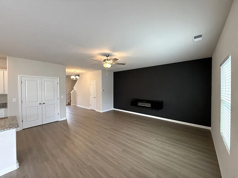 6225 Lowe Ln — Photo 3