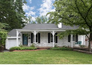 971 Glenmoor Ave, Saint Louis, MO 63122