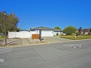 665 Lanini Dr, Hollister, CA 95023