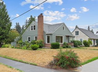 8922 NE Schuyler St, Portland, OR