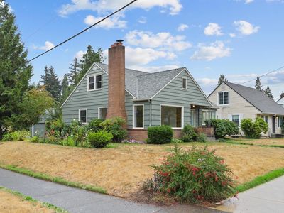 8922 NE Schuyler St, Portland, OR, 97220