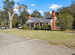 205 S Main St, Winnsboro, TX 75494