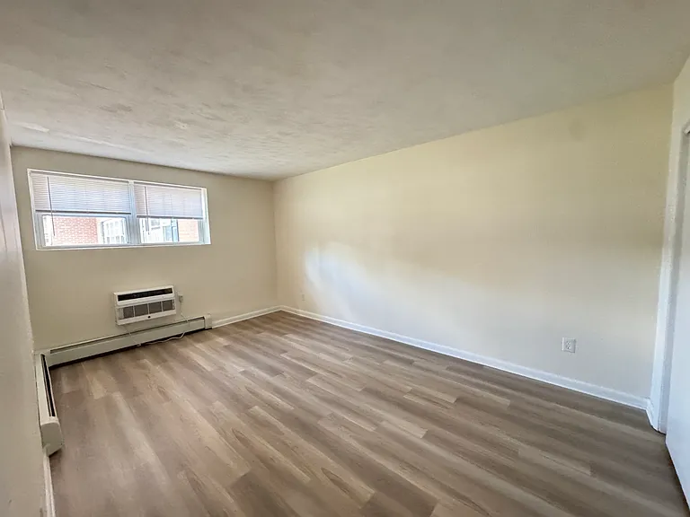 Dana Rd — Photo 3
