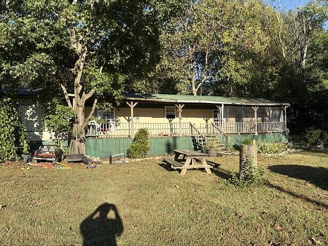 2nd image of 123 Holly Creek Rd