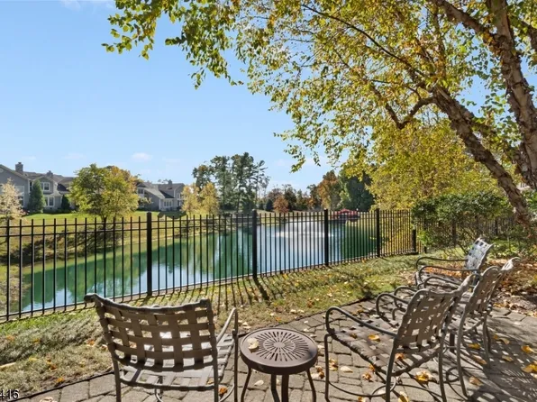 24 Sterling Dr, Chatham Twp., NJ 07928