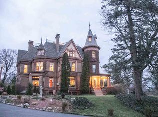 100 Monroe St, Kalamazoo, MI 49006