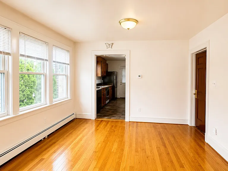 91 Clermont St #2 — Photo 7