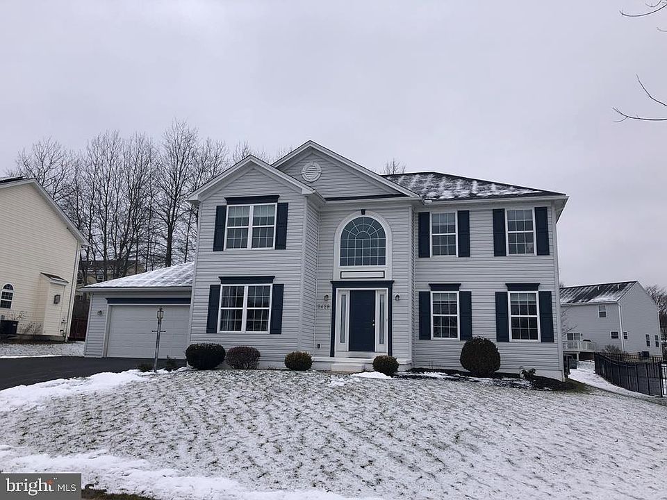 1st image of 2428 Charleston Dr