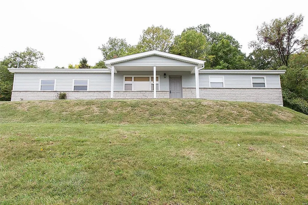 6534 Sunset Dr photo 1