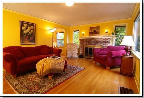 LR with wood floors