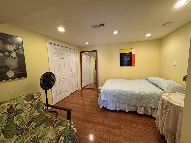 891 Leona Dr — Photo 9