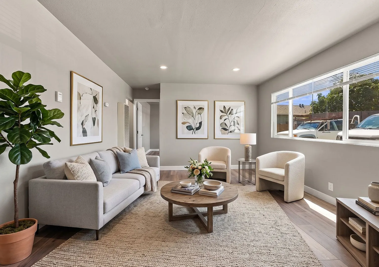 Newly Remodeled Downstairs 2 Bed, 1 Bath in Hayward | Modern Finishes & Offstreet Parking — Photo 1