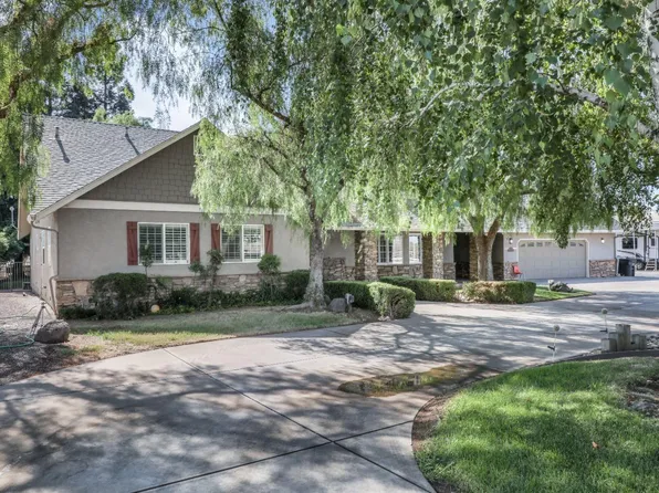 11277 Cleveland Ave, Oakdale, CA 95361