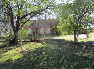 102 S Railroad Ave, Fritch, TX 79036
