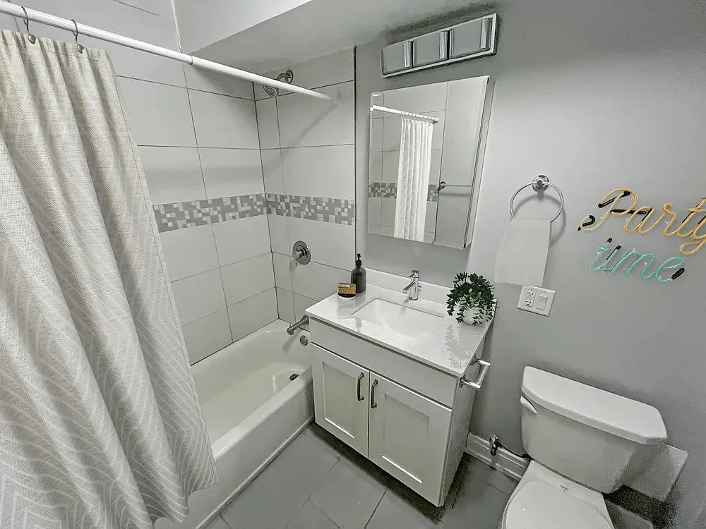 Studio, 1.0 bath, 500 sqft, $1,736 — Photo 4