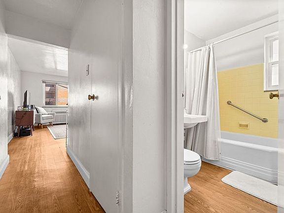 4th image of 5552 Covode St APT 1