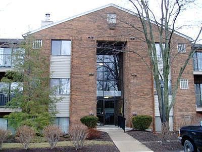 1st image of 5987 Meadowcreek Dr #2