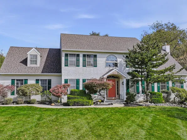 403 McDaniel Dr, Landenberg, PA 19350