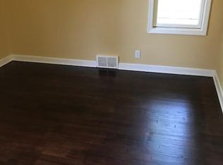 213 12th Ave N, Hopkins, MN 55343