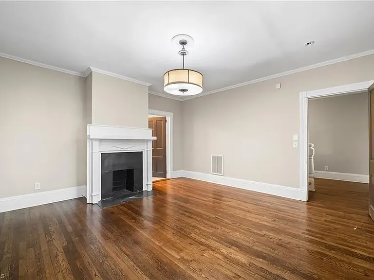 917 Walker Ave — Photo 6