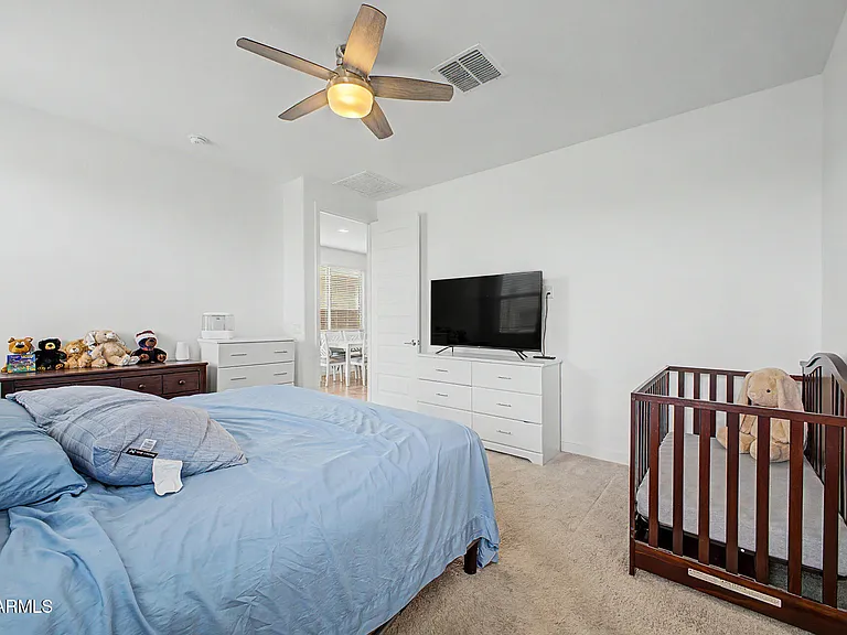 9012 W Solano Dr — Photo 15