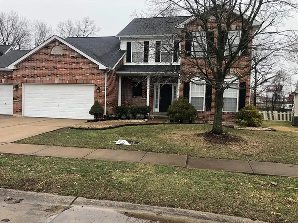 4556 Kerth Forest Dr, Saint Louis, MO 63128