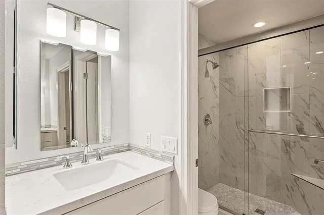 10343 Azuaga St #71 — Photo 10