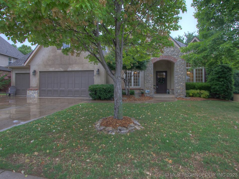 1st image of 8743 E 104th Pl