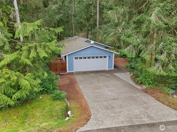 11222 Country Club Place, Anderson Island, WA 98303